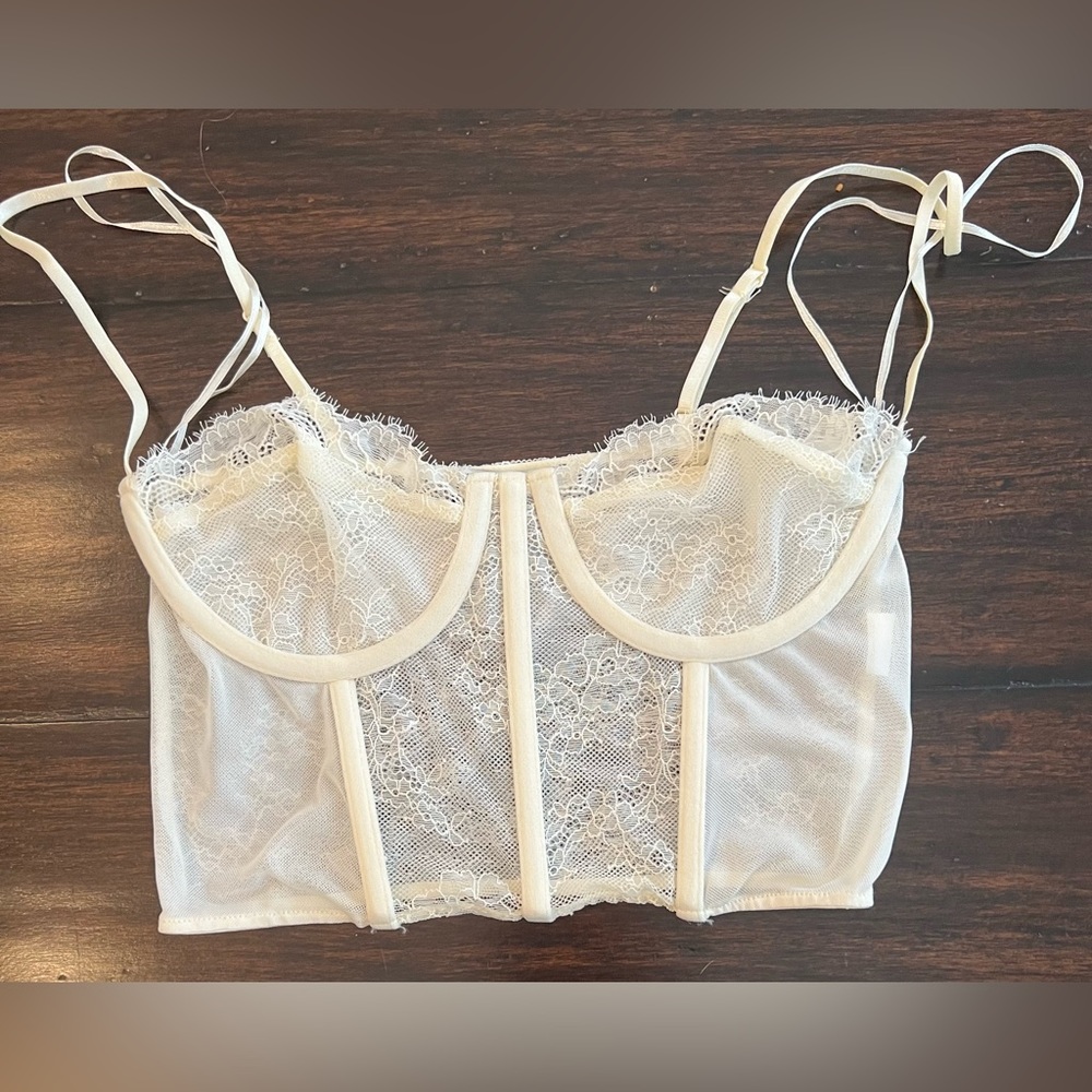 Zara Sheer Lace Corset in cream/white - size S